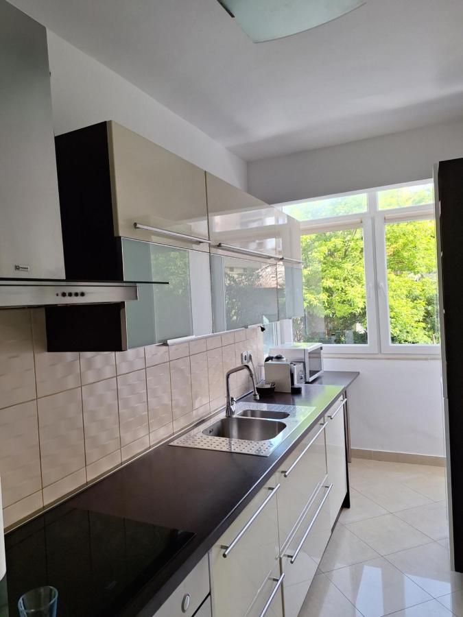 Apartman Leona