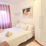 Apartment Leona